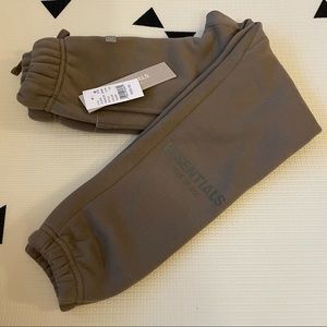 BNWT Essentials Fear of God - Taupe - Small Kids